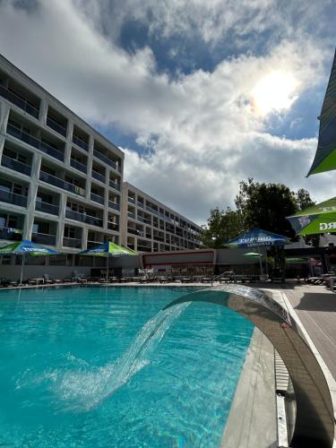 Agora Hotel