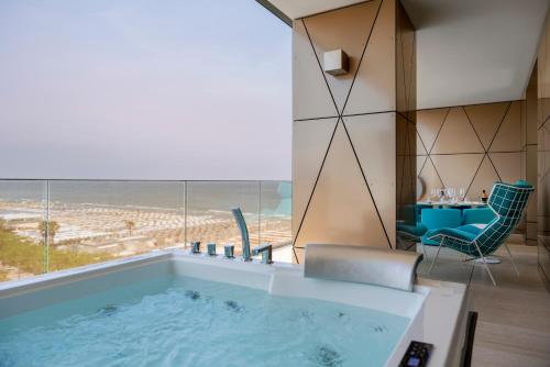 The Promenade Luxury Wellness Hotel