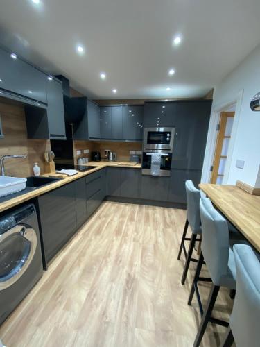 51 Innes Street Apartment