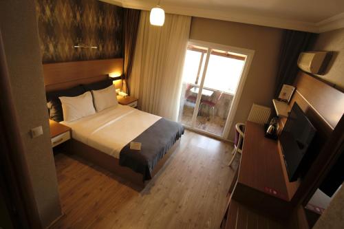 Rhisos Hotel