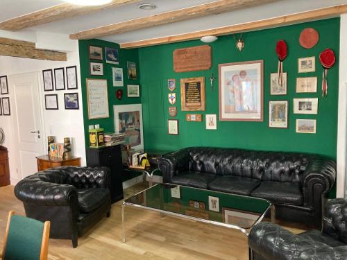 Wunderschöne Ferienwohnung in Winterhausen mit Küche, Bad und Piano