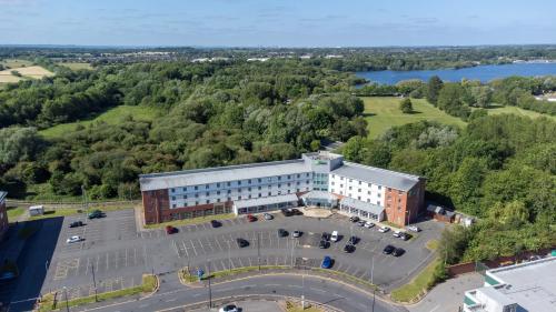Holiday Inn Express Leigh - Sports Village