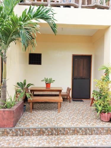 TLShaw Homestay