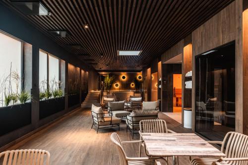 Ö Seaside Suites & SPA