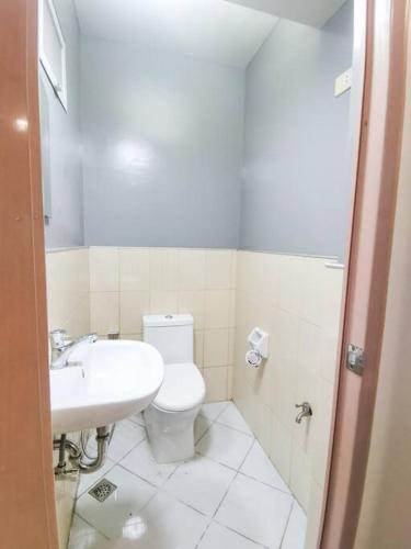 Private Townhouse (Serenia Homestay)