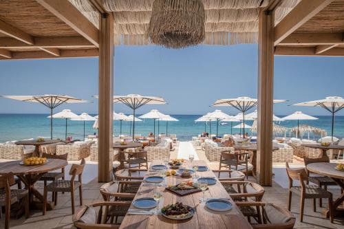 Parthenis Beach Suites By The Sea