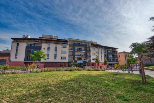 Zenao Appart Hotel Albi