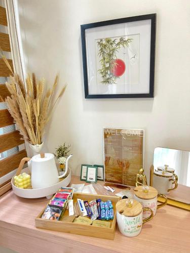 Lovely Unit with free wi-fi & netflix I across Naia T3 airport