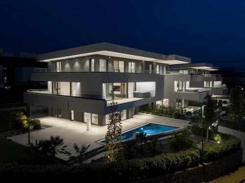 Hadrie Luxury Resort and Villas Azimut