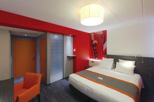 Orange Hotel