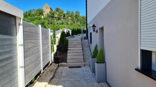 Villa unter dem Schloss