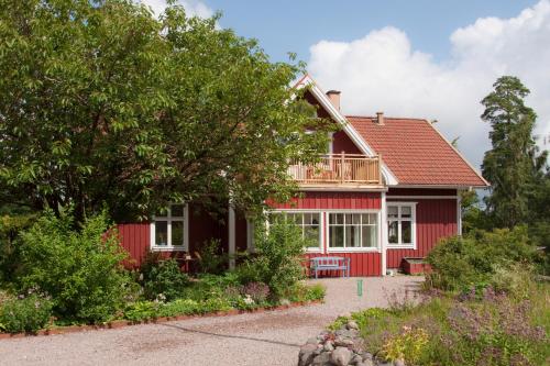 Escape To Paulsson Paleo