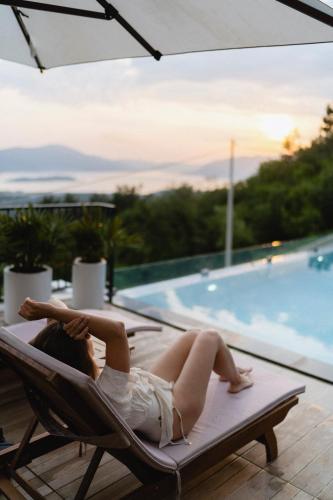 Bayview Hills Luxury Residences