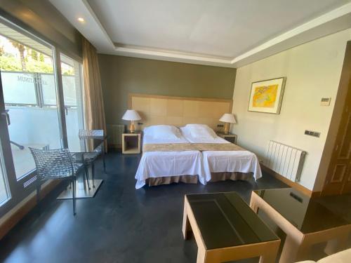 ArtPlatinum Suites & Apartments