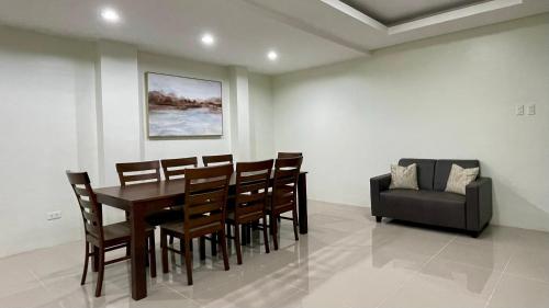 New Cozy 3 Bedroom House