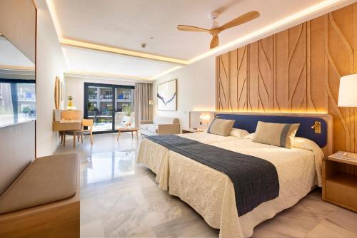 Hipotels Barrosa Palace