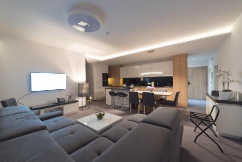 Vivi Residence