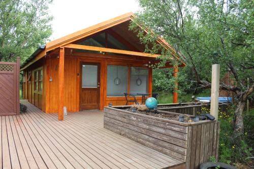 温馨舒适小屋，配备私人大浴缸（Relaxing and Cozy Cottage with Hot Tub）