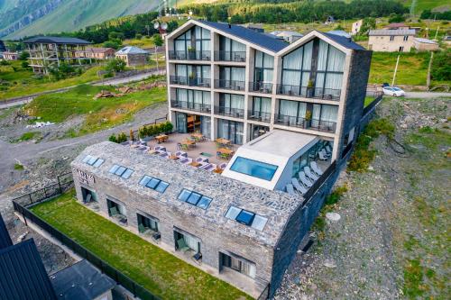 Step Inn Kazbegi
