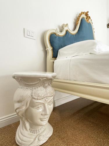 ISOLA - Smart ApartHotel