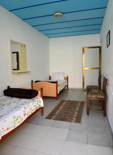 Yellow Rose Pension