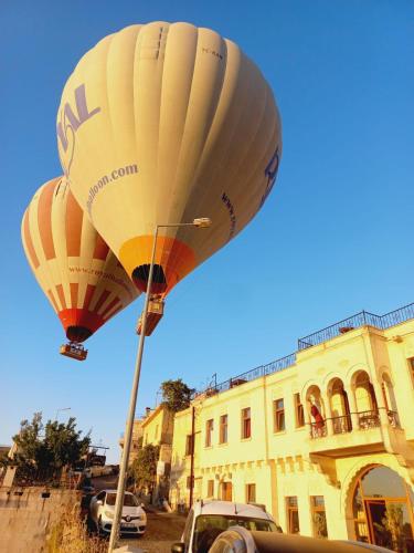 Alice in Cappadocia
