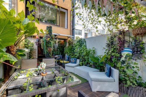 Garden In Town Hostel