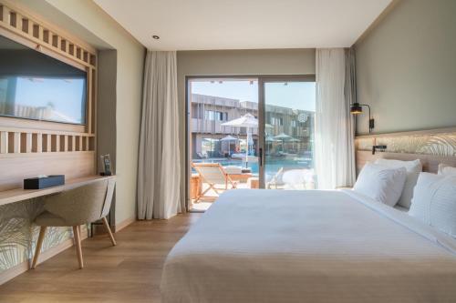 SENSEANA Seaside Resort & Aquadventure