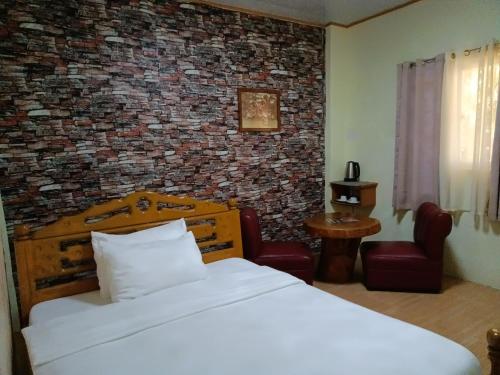 Binalonan Transient/GUESTHOUSE (PENSION GLAYDIE)