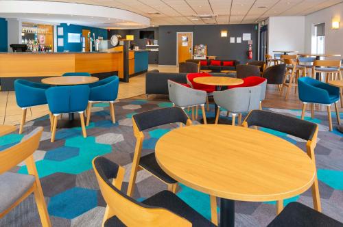 Holiday Inn Express Gloucester - South