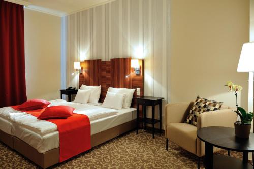 Corner Hotel & Kávéház