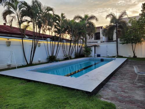 Book 1 take 2 villas - Jay's villa 1 Timog