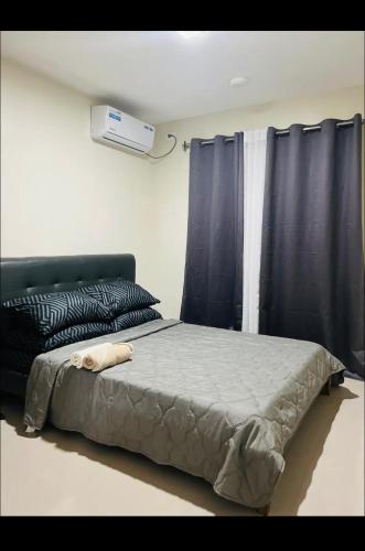 Cozy and Spacious With a view and parking