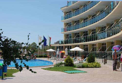 Julia Family Apartments