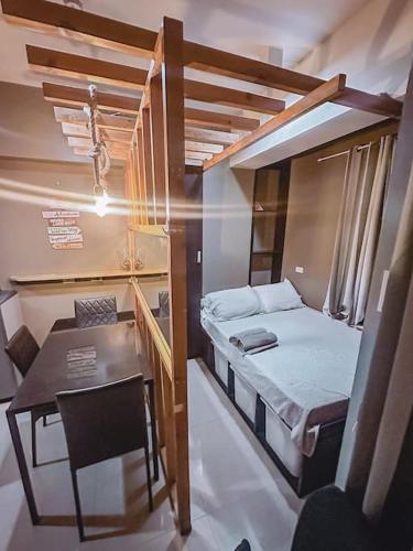 Chillhauz (SM, Ayala, IT, City) W/Pool & WiFi