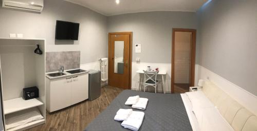 Rent Rooms Colosseum