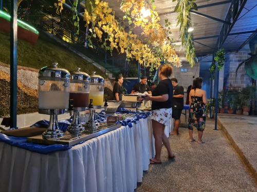 Hideaways Restobar and Resort