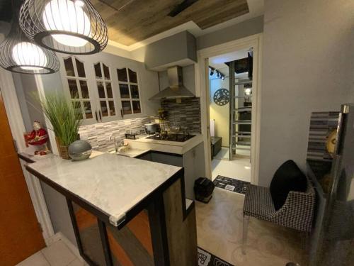 Awesome Eastwood Condo Suite