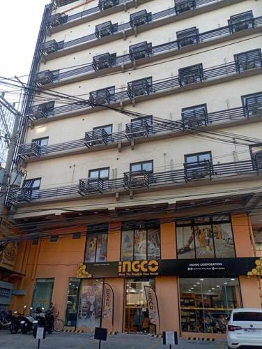 St. Marvin Studio Makati M206