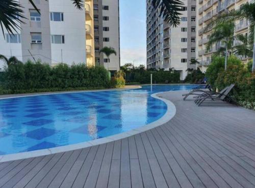 Stylish 1BR Condo @ SM Southmall