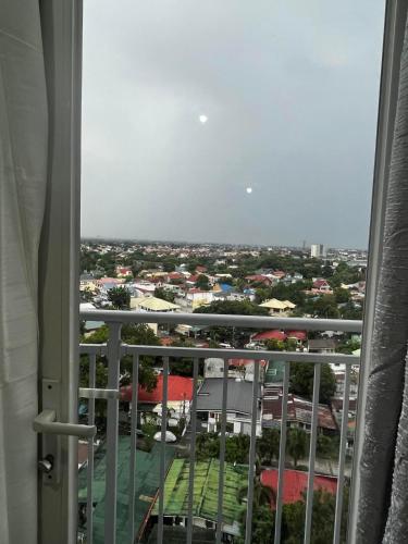 Stylish 1BR Condo @ SM Southmall