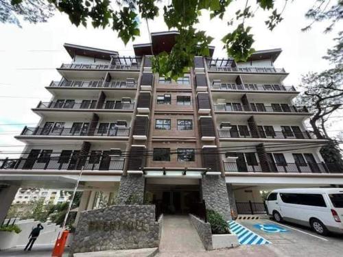 Brenthill Condo