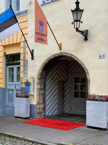 Three Crowns Residents