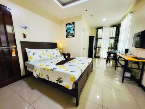 B&J Guest House And Tours