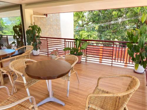 Tessie's Home Stay Bed & Breakfast