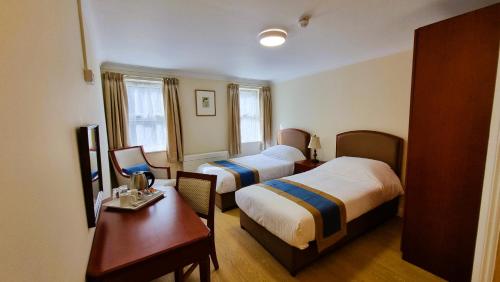 Royal Swan Ashley Manor