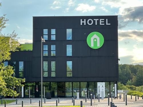 CAMPANILE BELFORT MONTBELIARD - La Jonxion