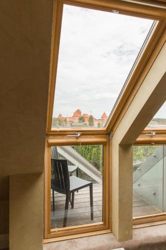 Apvalaus Stalo Klubas