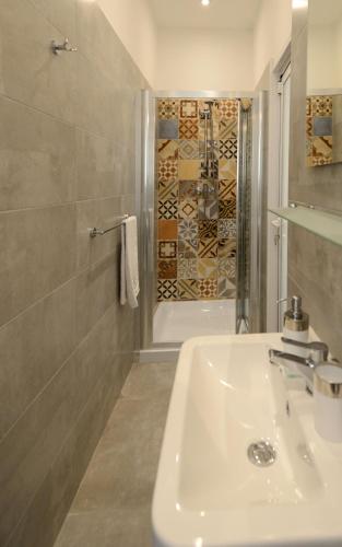 Private rooms with bathroom in Valletta