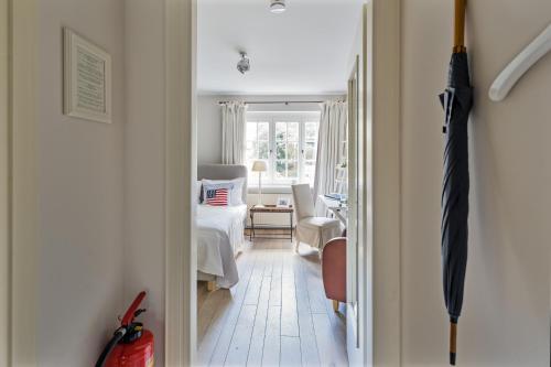 Von Deska Townhouses - The Ivy House